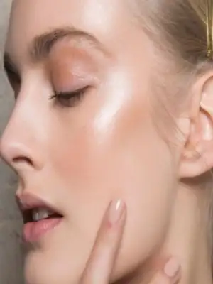 Facial Glass Skin With Black Caviar